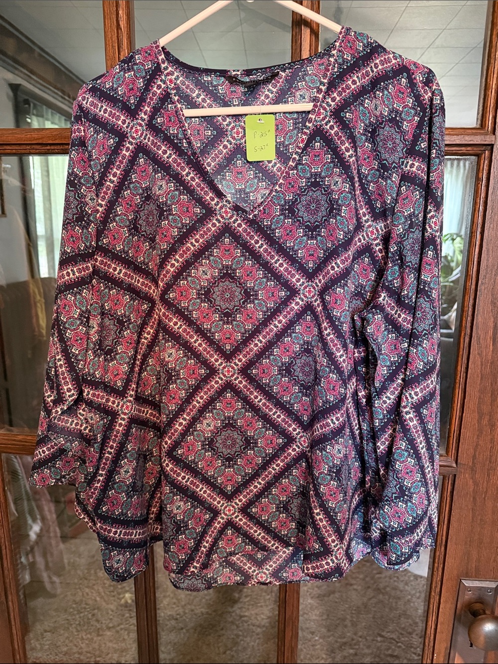 Signature Studio Womens XL Navy Pink Geometric Medallion V-Neck Blouse Top Boho